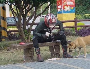 шлем.jpg
