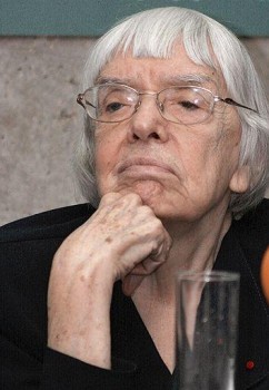 Lyudmila-Alekseeva_imagelarge.jpg